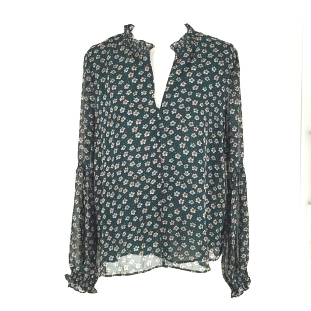 1. State Boy Meets Girl Pine V Neck Blouae